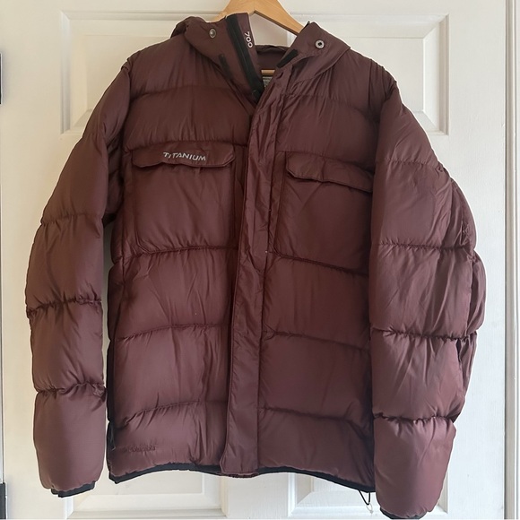 Columbia Titanium 700 Fill Goose Down Puffer Jacket Mens Medium Burgundy Gorp - Picture 1 of 8